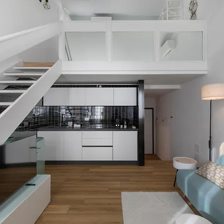 Ines & Dados Luxury Loft In Апартаменты